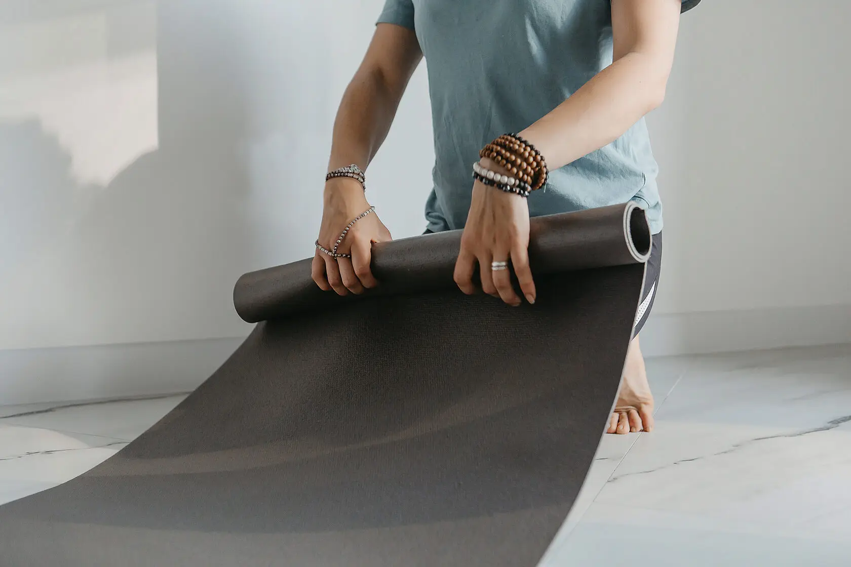 Виньяса Flow yoga — занятие в студии «Мята»